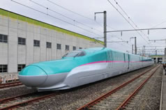 Build new Shinkansen E5 series mass-production train (photo shows mass-production prototype)