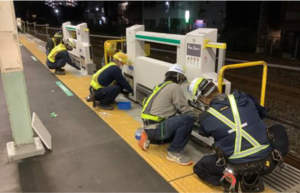 ホームドア工事