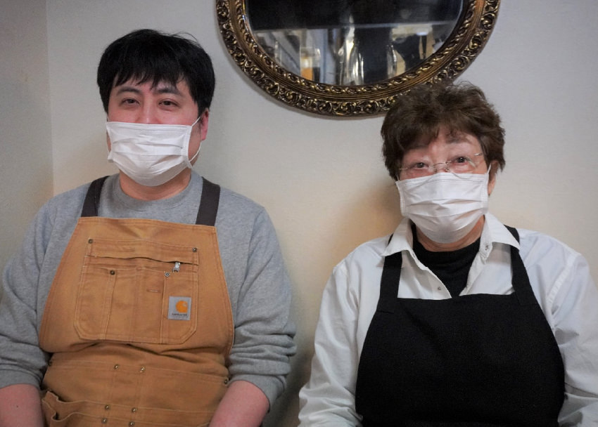 圭介さん（左）と、千壽子さん（右）