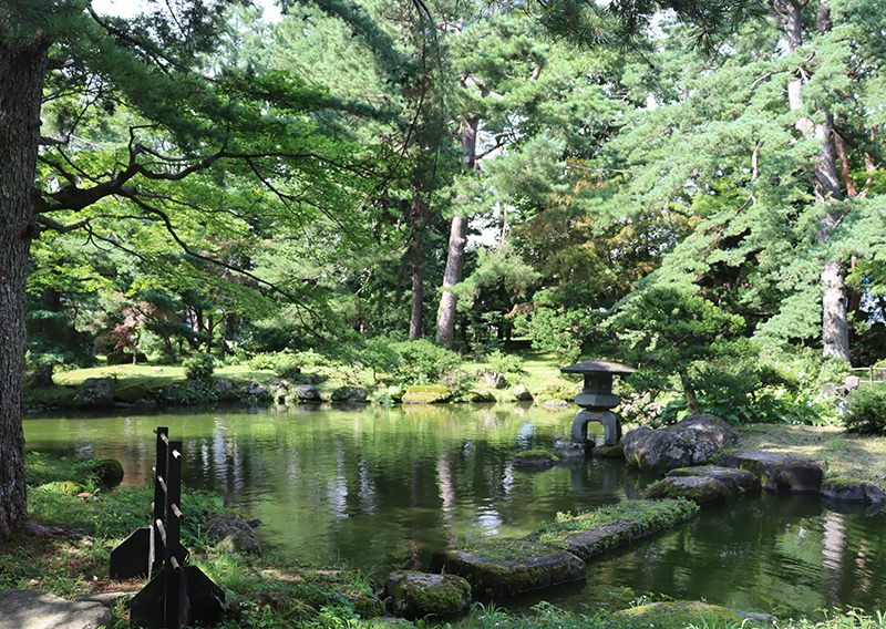 池泉回遊式庭園