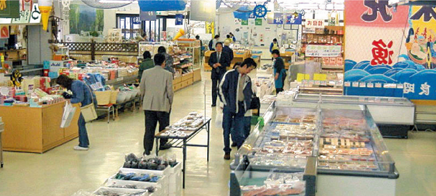 海の駅「わんど」・鰺ヶ沢相撲館