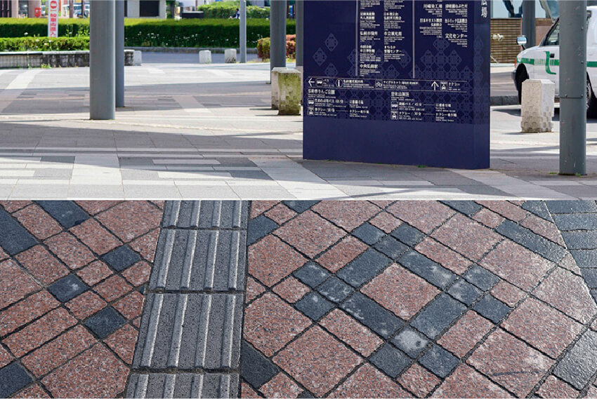 弘前市の街中にある案内板、土手町の遊歩道のこぎん模様
