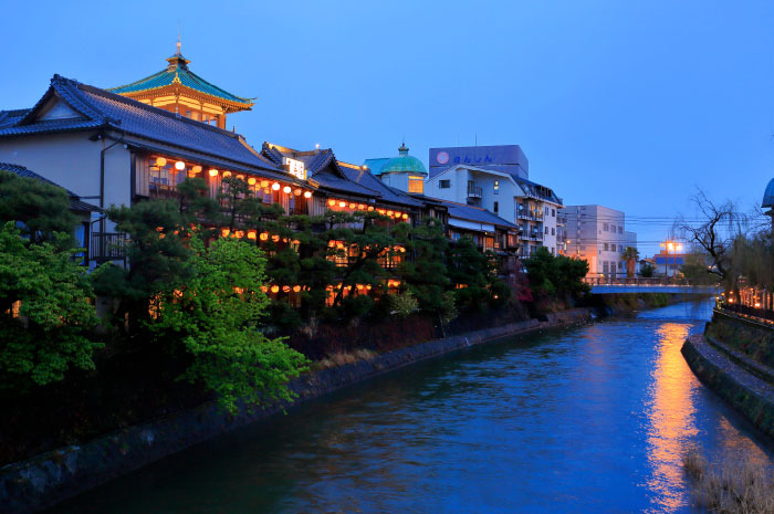 東海館