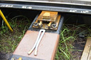 Floor Plate Clip
