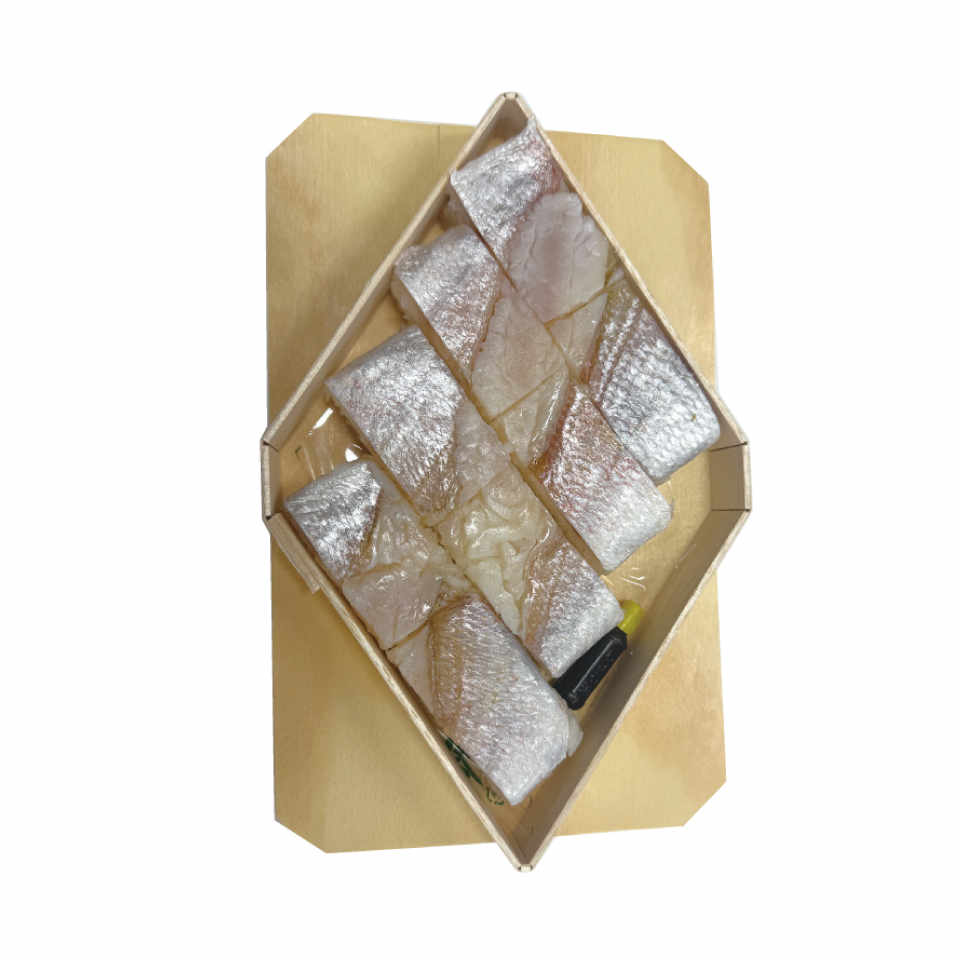 Sea Bream Sushi image 2