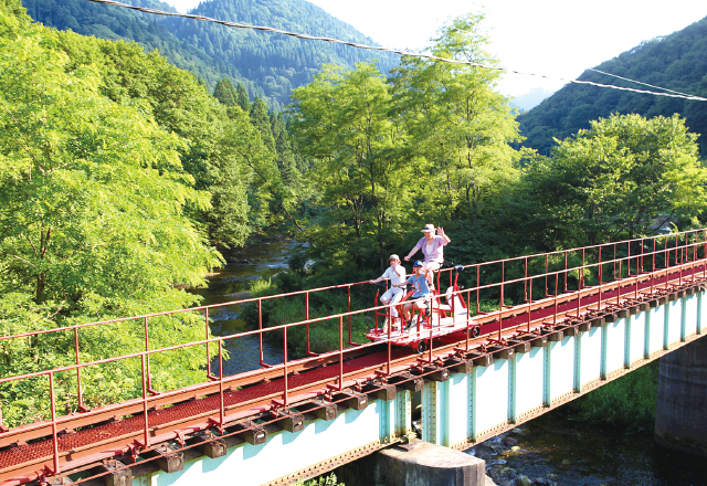 大館・小坂鉄道レールバイク