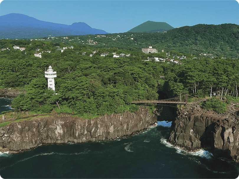 自然の神秘が創り出した「城ヶ崎海岸」