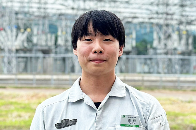 佐藤 秀春の顔写真
