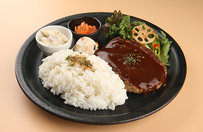 LOCAL KITCHEN_RAILS AKITA