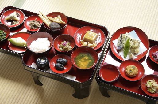 斎館(旧華蔵院)