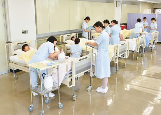 JR東京総合病院高等看護学園