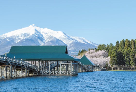 鶴の舞橋