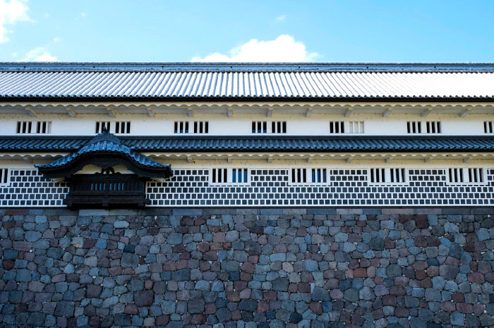 三十間長屋の石垣