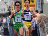 最長区間の2区を力走する原田選手