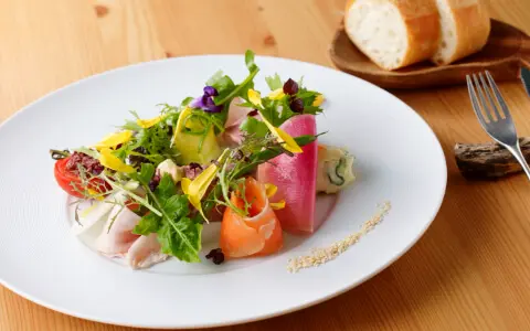 image:Lunch by Molière Café 'Come Rain or Come Shine' (Sapporo)