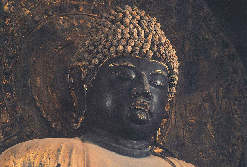 国宝・薬師如来坐像(勝常寺)の写真