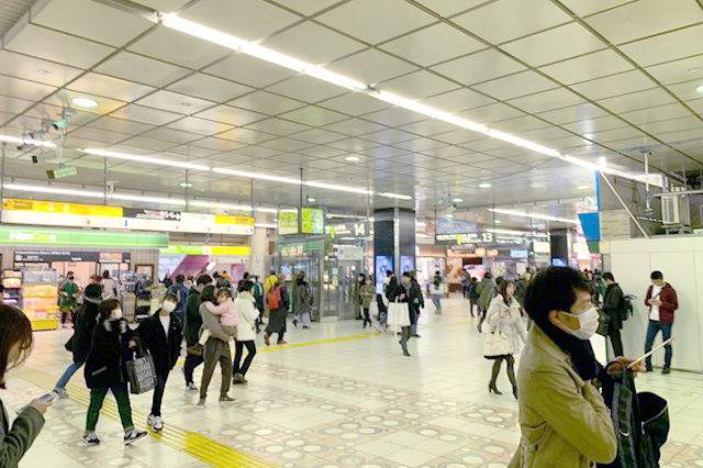 混雑緩和WG 「新国立競技場オープニングイベントにおける駅構内人流調査」
