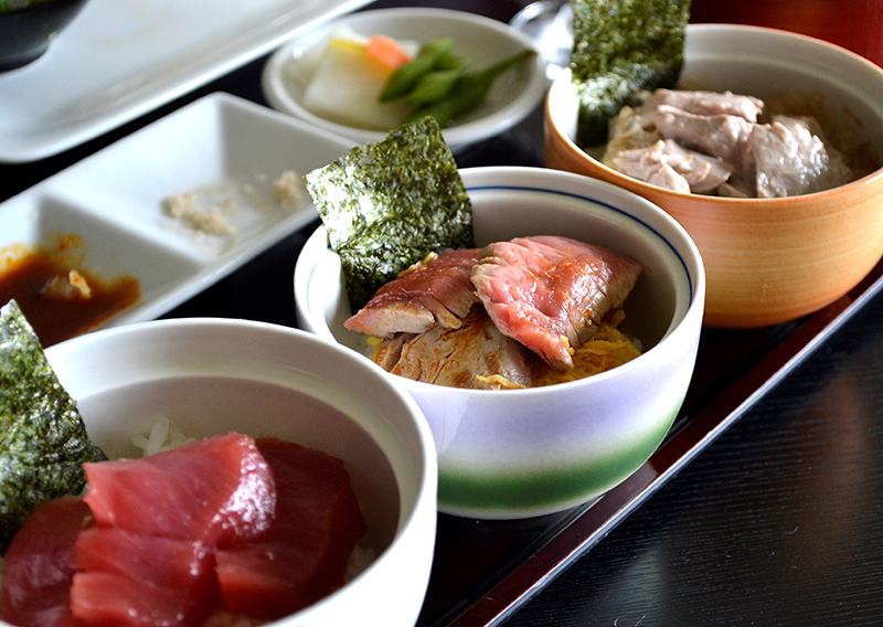 深浦マグロステーキ丼