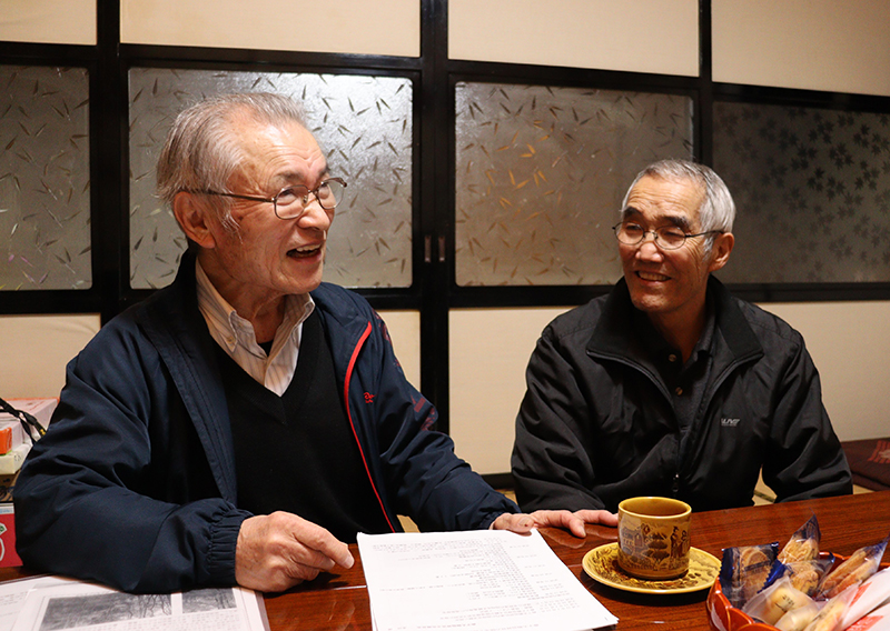 「森子大物忌神社文化保存会」会長の多田さん（左）と会員の熊谷さん（右）