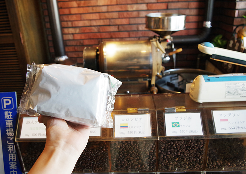 コーヒー豆の購入もできます（詩人ブレンドは100g税込500円～）