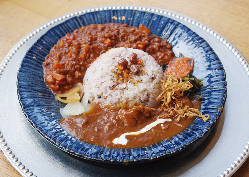 お好み合い掛けカレー（税込1,000円）