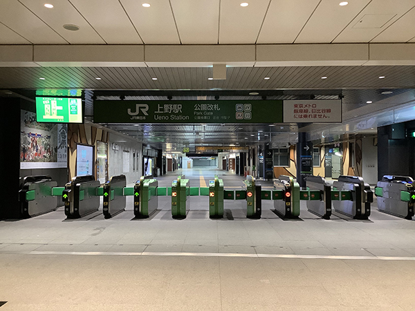 上野駅構内写真