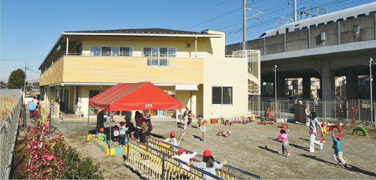 「駅型保育園」の様子