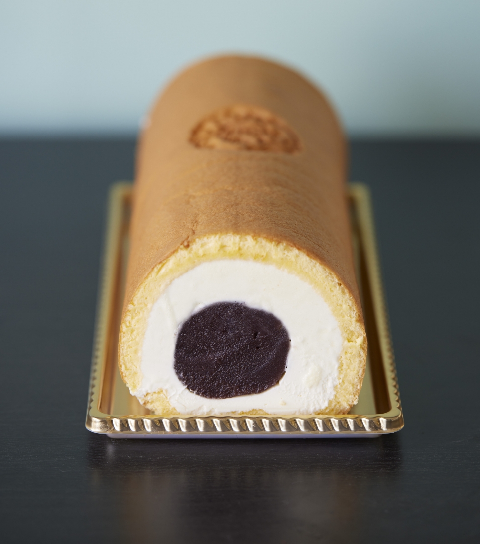 Rollo Suizo con Mermelada de Frijoles Dulces y Mantequilla
