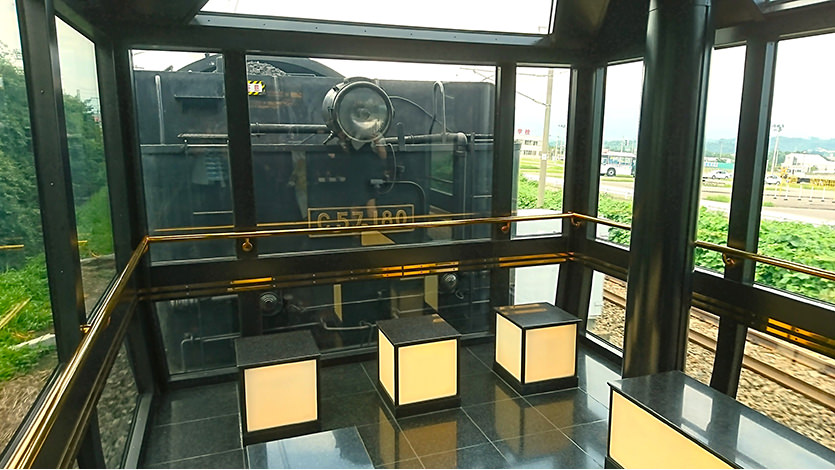 7号車：グリーン車専用パノラマ展望室