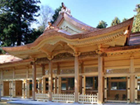 写真:穂高神社