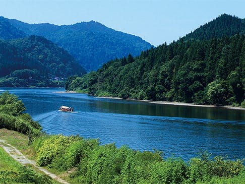 写真:最上川下り