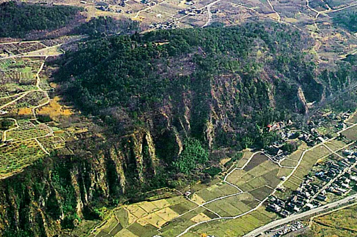 新府城跡