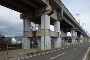 東北新幹線高架橋耐震補強