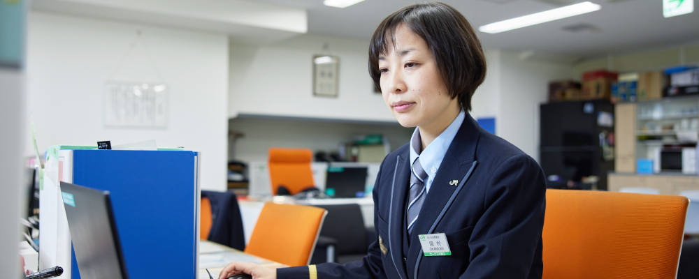 岡村 麻里子