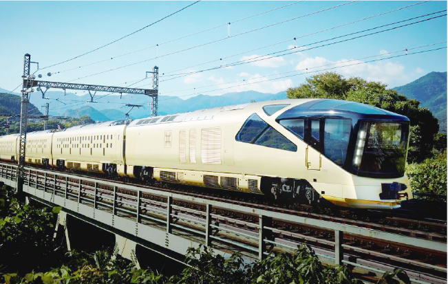 「TRAIN SUITE 四季島」
