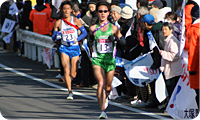 区間10位、3人抜きの力走、原田選手