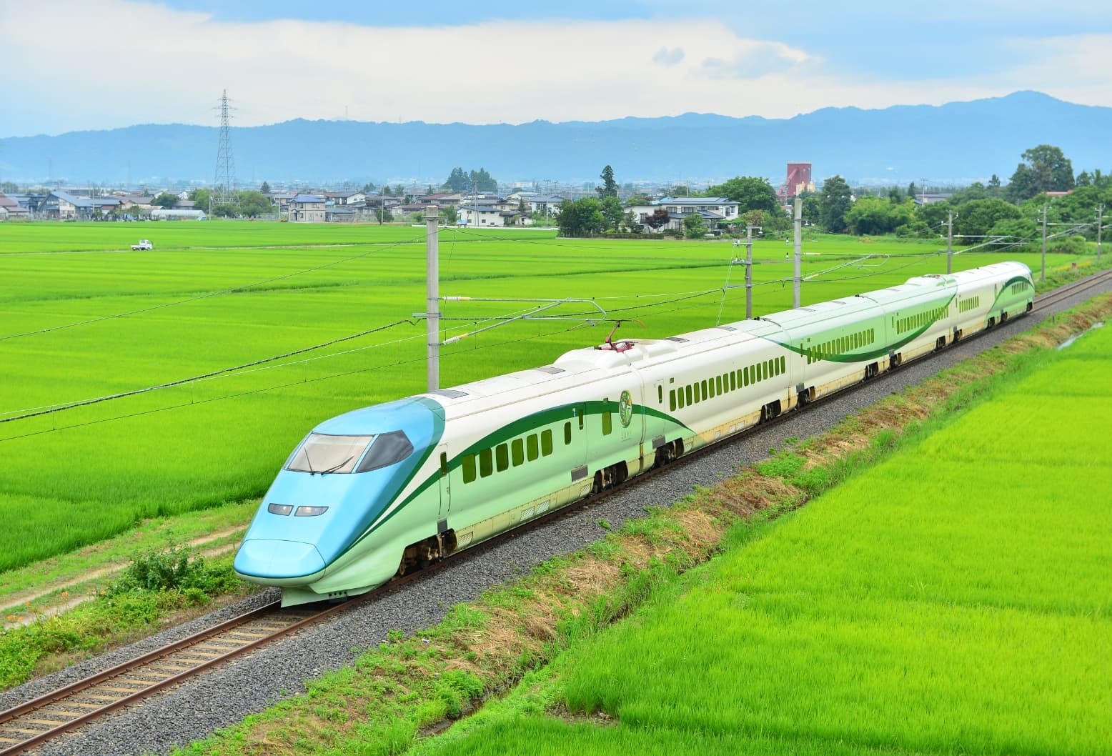 2014年7月とれいゆつばさ運行開始