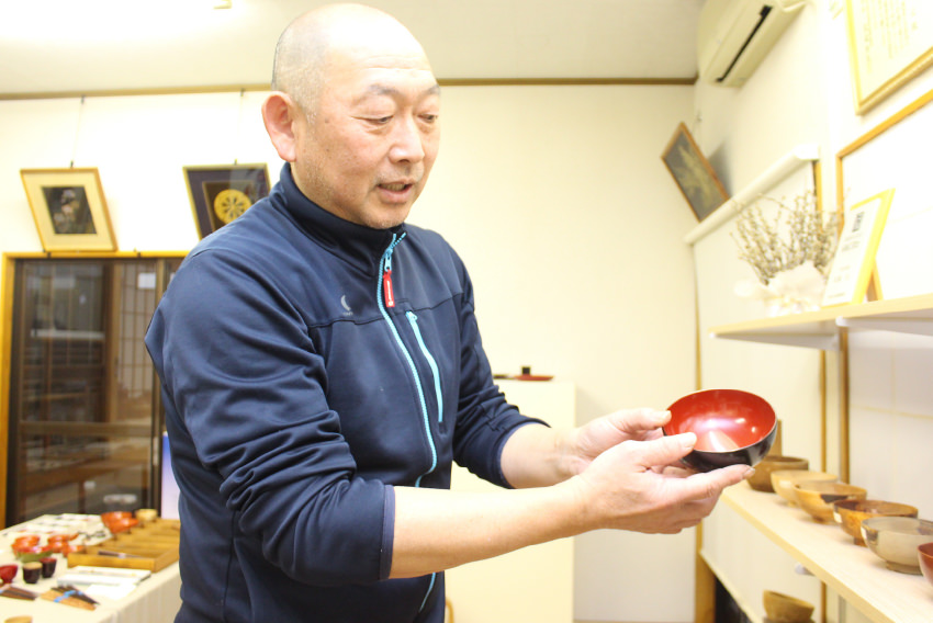 「利山」2代目、伝統工芸士の佐藤公さん