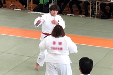 井上選手