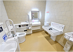 2F レストランフロア トイレ