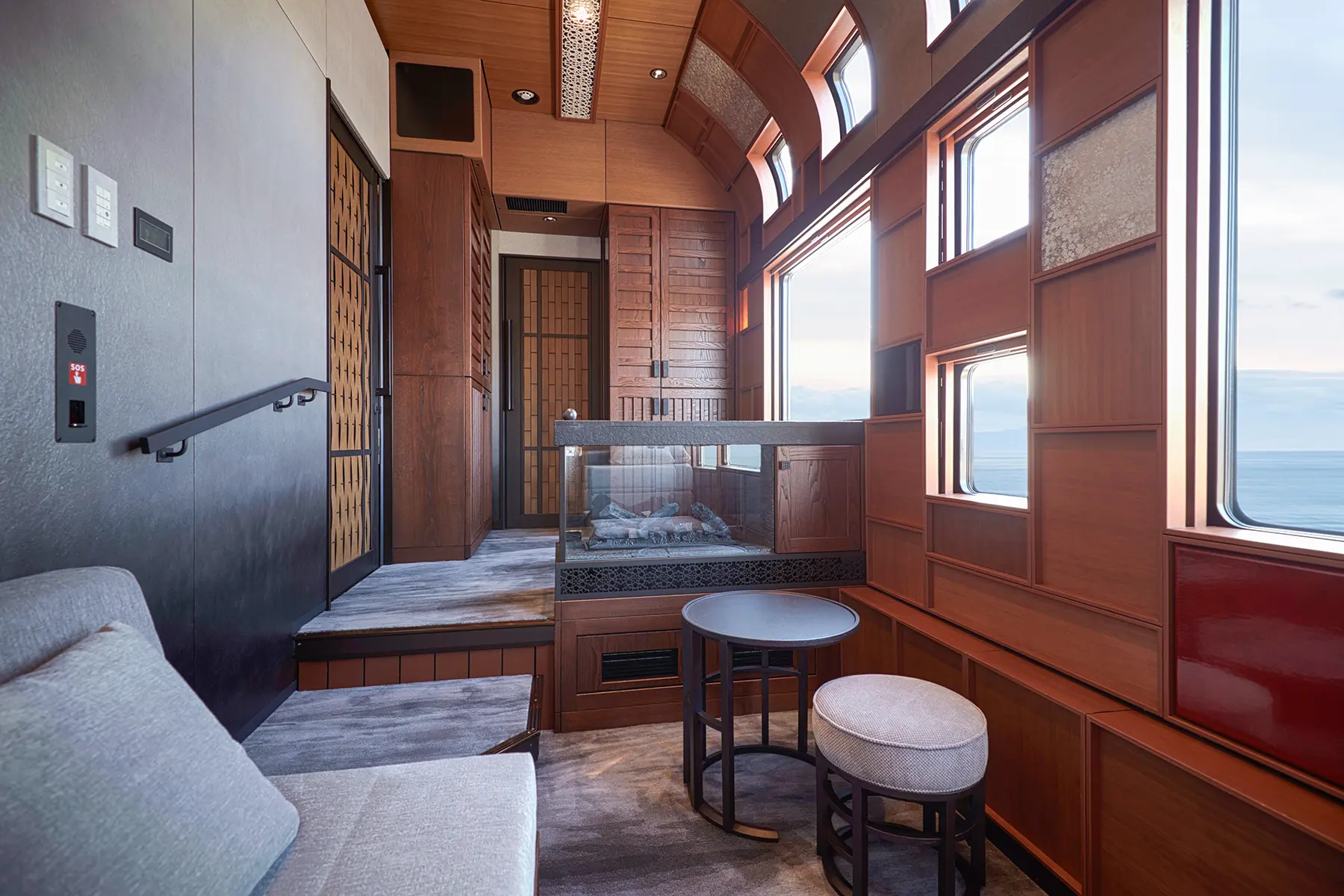 image:Deluxe Suite Room