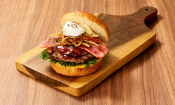 池袋駅社員考案！限定ハンバーガー