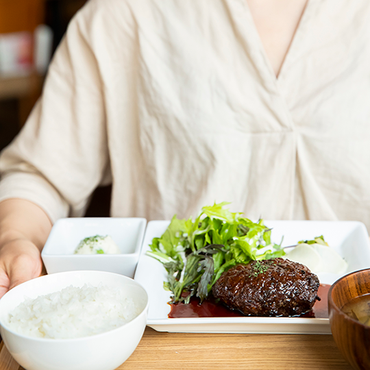 山形県の食・文化を運び東京と、そして地元とを結ぶ