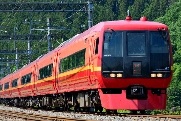 あずさ かいじ 富士回遊 はちおうじ おうめ 53系 Jr東日本