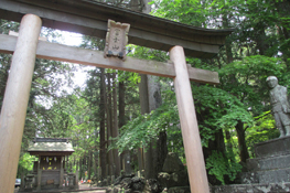 吉田口登山道（北口本宮冨士浅間神社）