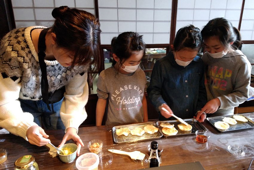 せんべい手焼き体験