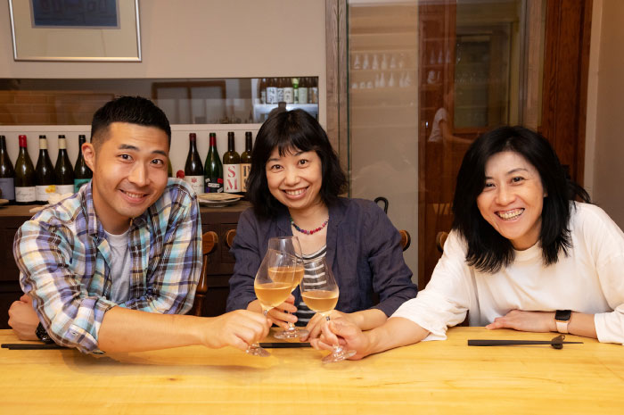 長谷川さん（隊長）、岩倉さん（女将）、金井さん（絵師）