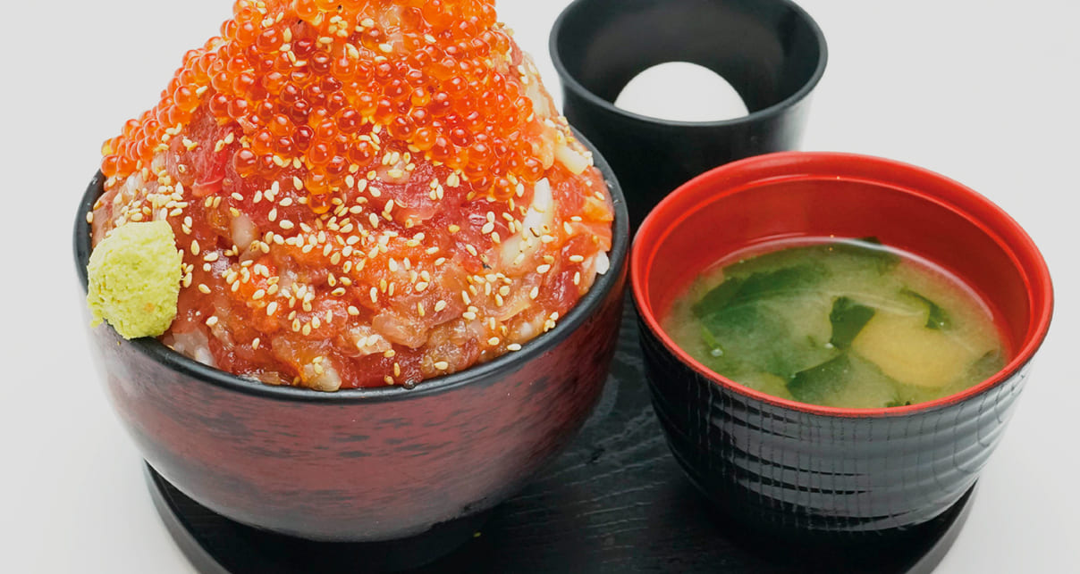 鮮度抜群の伊豆グルメ 海鮮丼